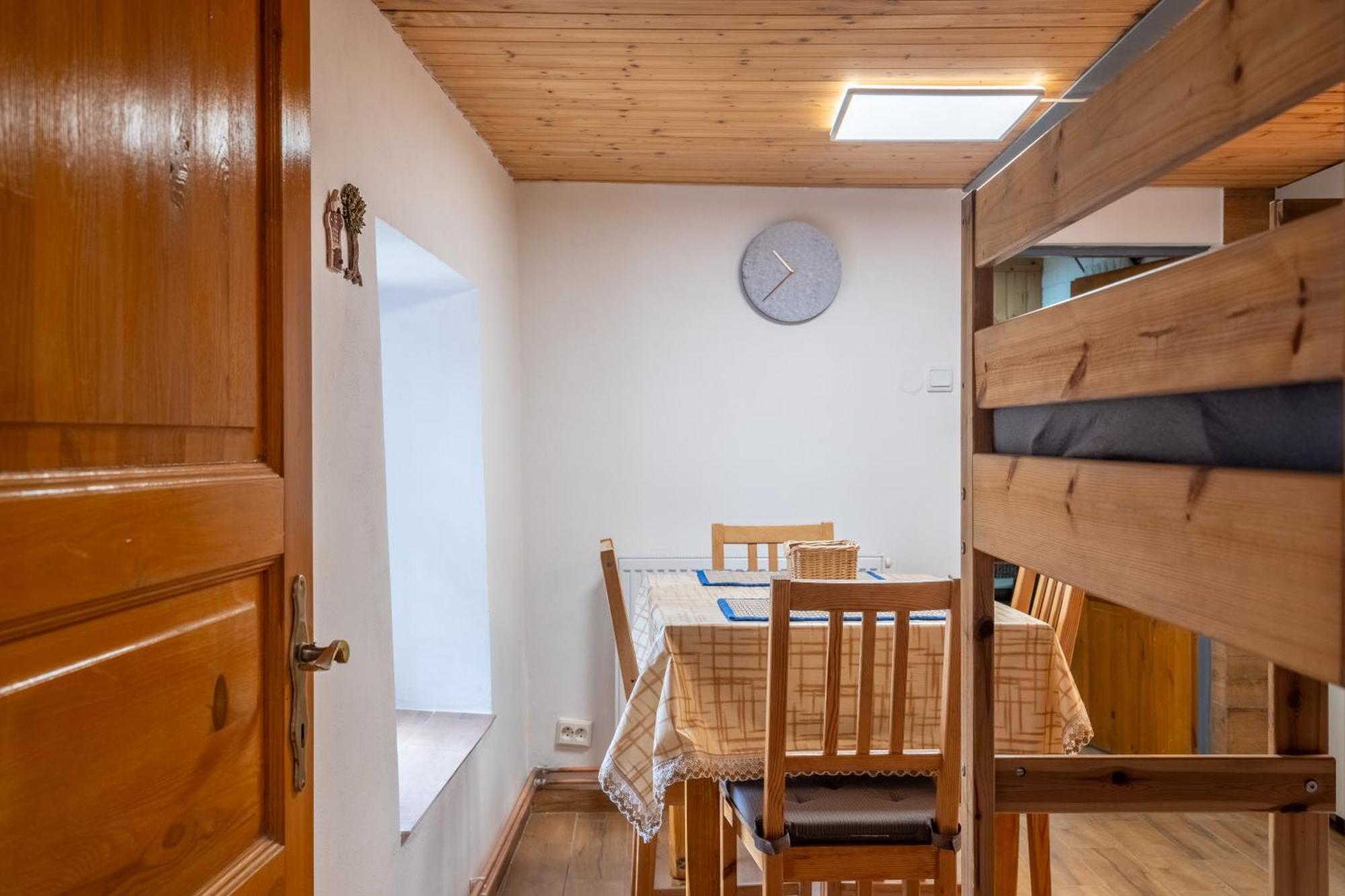 Apartman Karin Rovensko pod Troskami Экстерьер фото